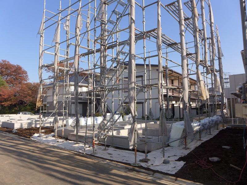 Local appearance photo. Local (11 May 2013) during shooting architecture