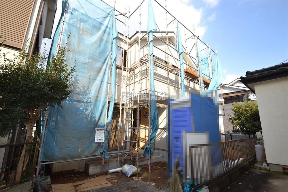 Local appearance photo. Local (11 May 2013) Shooting