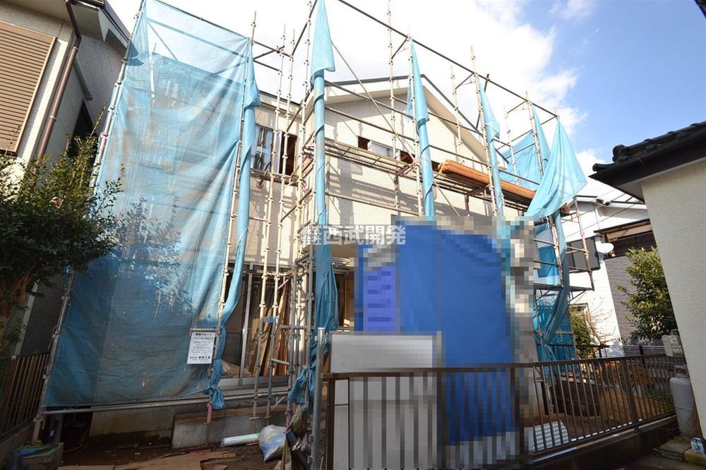 Local appearance photo. Local (11 May 2013) Shooting