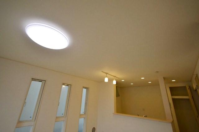 Other. I started living, With remote control lighting in all rooms is standard equipment. Dining in the spotlight, The kitchen has become the down light. (1 Building)