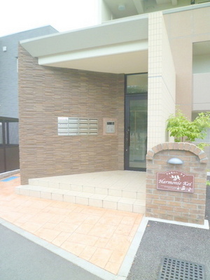 Entrance. With auto lock