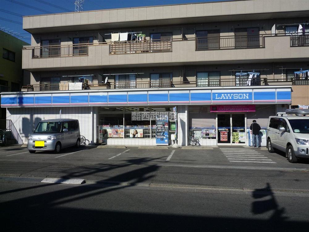 Convenience store. 320m to Lawson