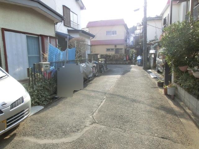 Local photos, including front road. Sayama Sasai 2-chome, northwest side of the front road