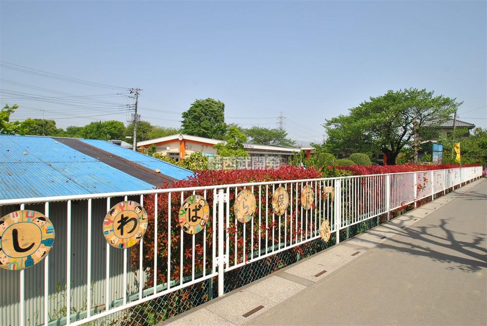 Primary school. 890m up to municipal Kashiwabara nursery