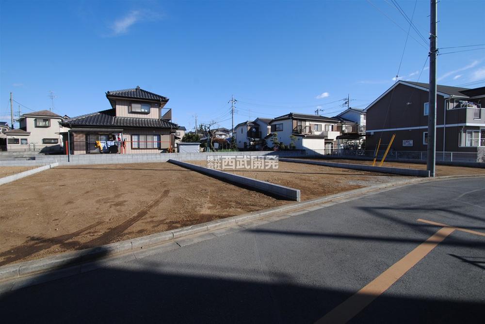 Local photos, including front road. Local C compartment (12 May 2013) Shooting