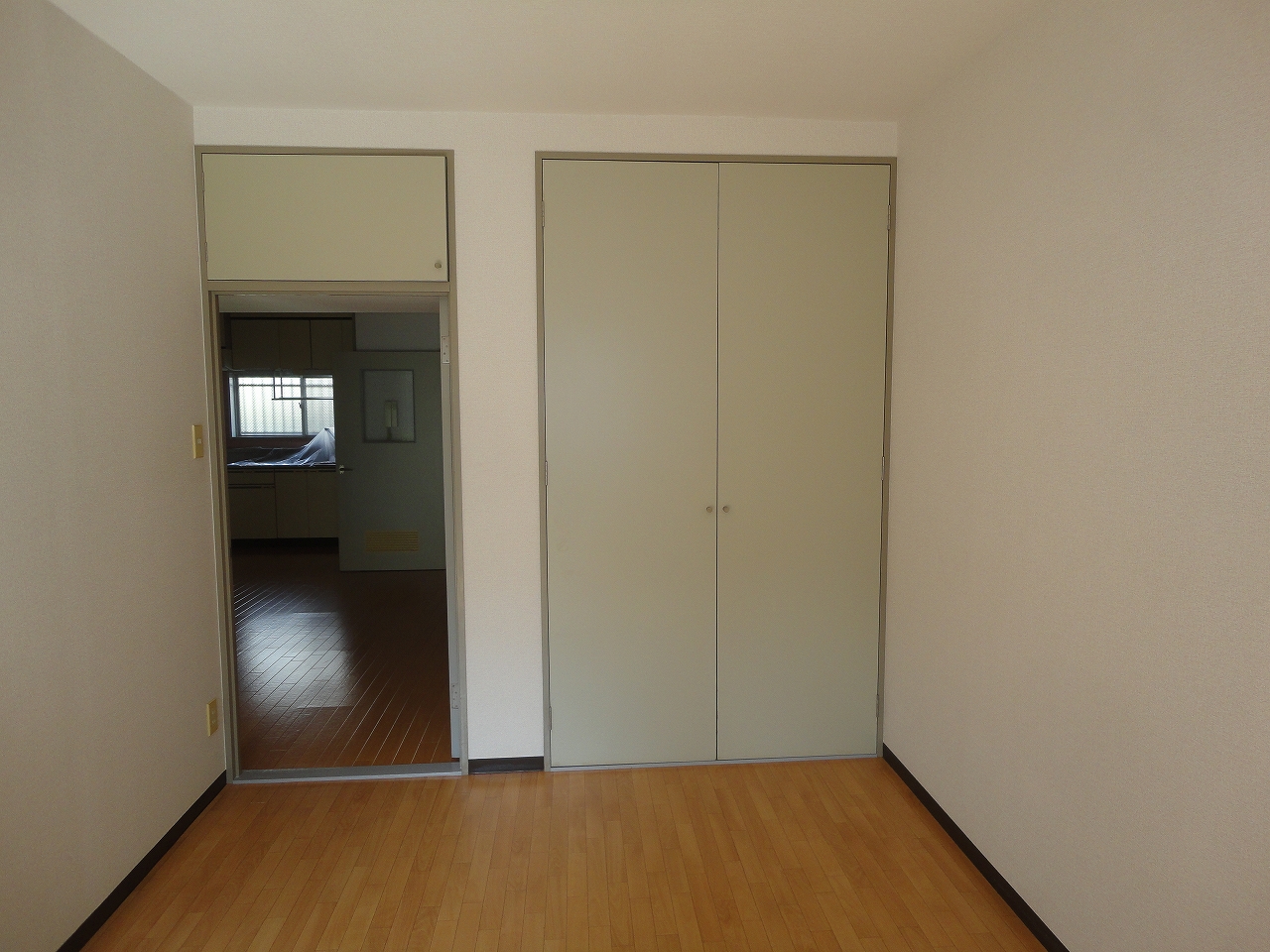 Living and room. Receipt