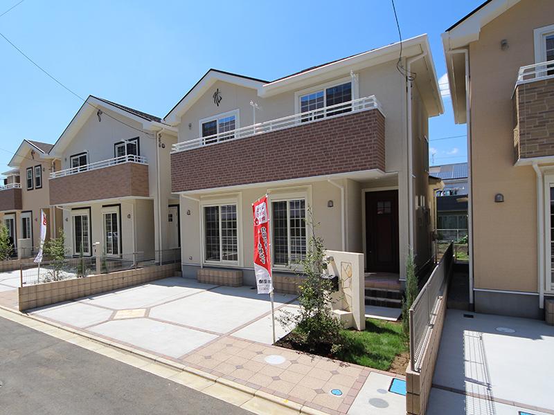 Building plan example (exterior photos). Building plan example ・ Building area 91.49 sq m