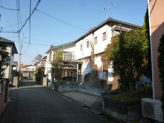 Local photos, including front road. Frontal road