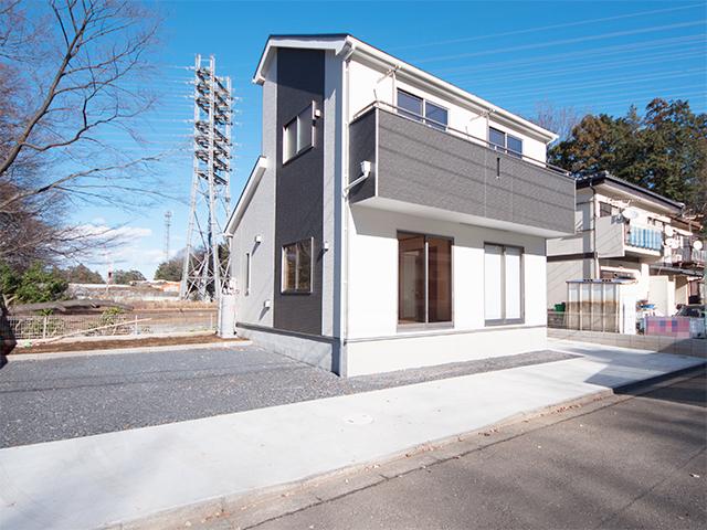 Local appearance photo. Local (12 May 2013) Shooting