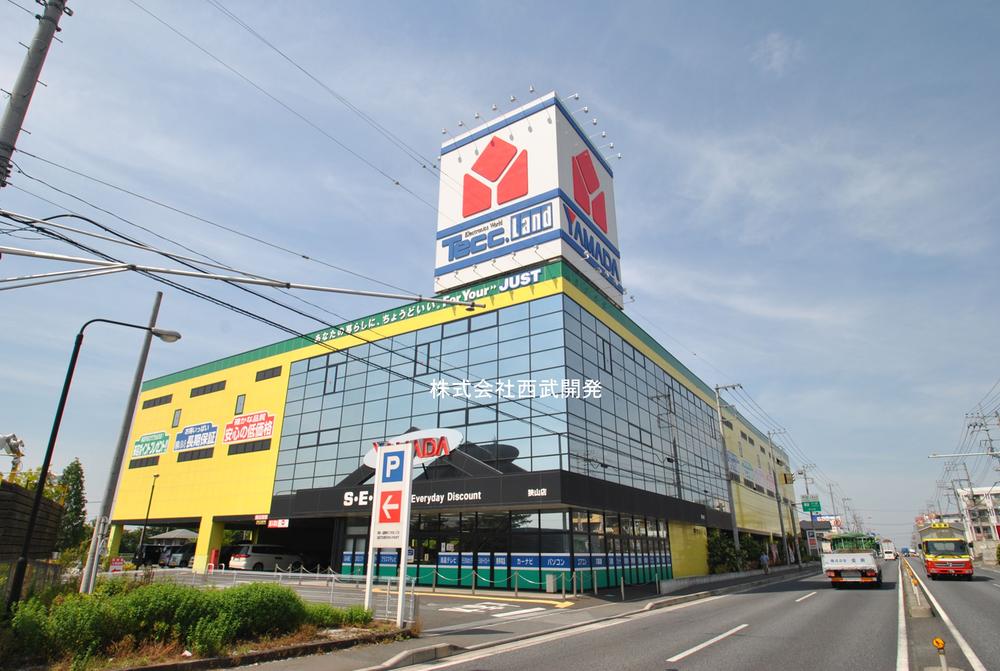 Streets around. 800m to Yamada Denki