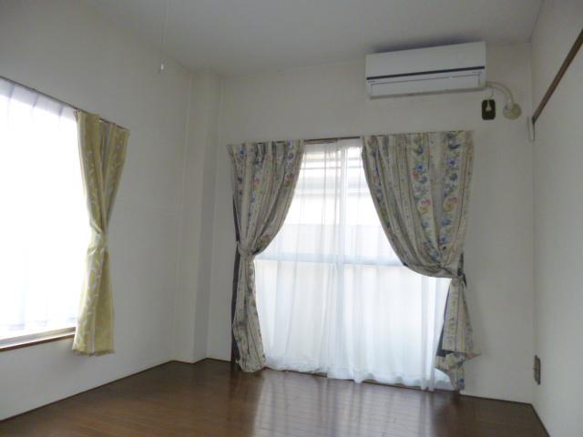 Living and room. Western style room