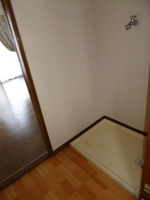 Other Equipment. Washing machine Storage