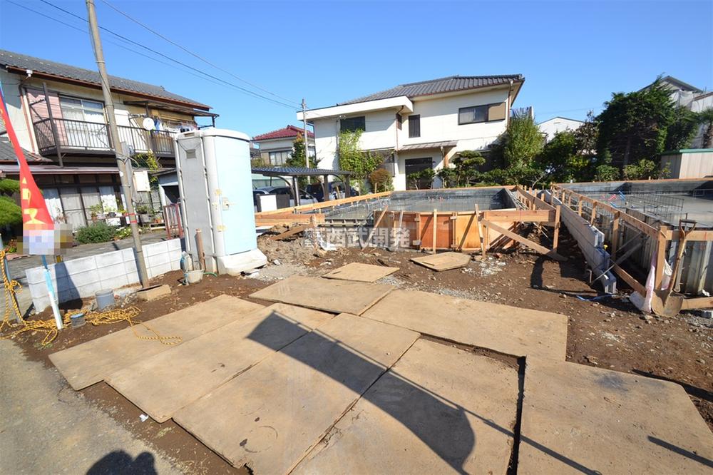 Local appearance photo. Local (11 May 2013) Shooting