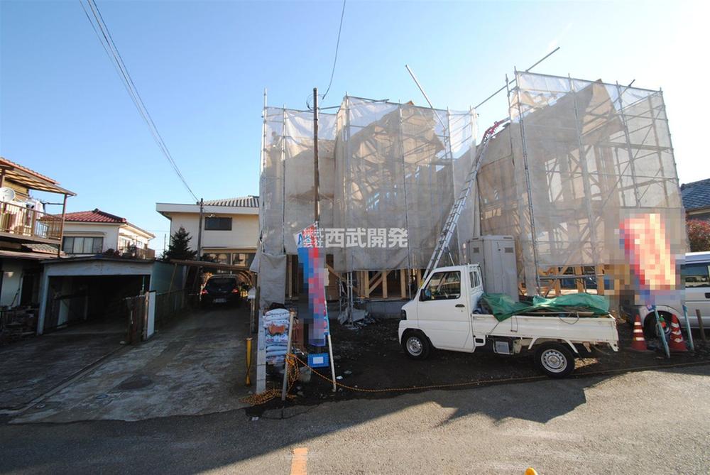 Local photos, including front road. Local A Building (December 2013) Shooting