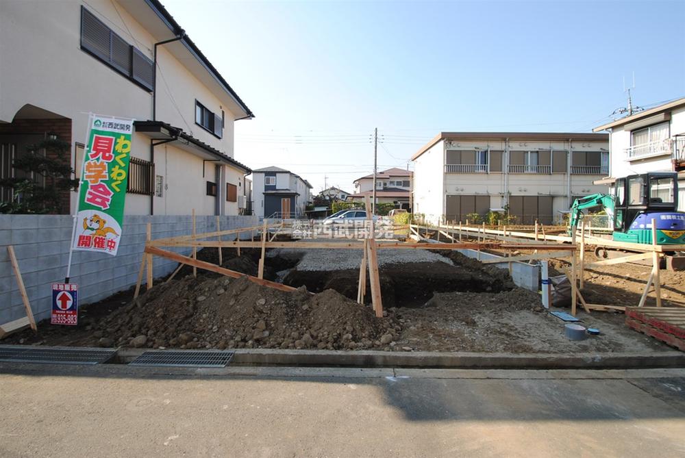 Local photos, including front road. Local Building 2 (December 2013) Shooting