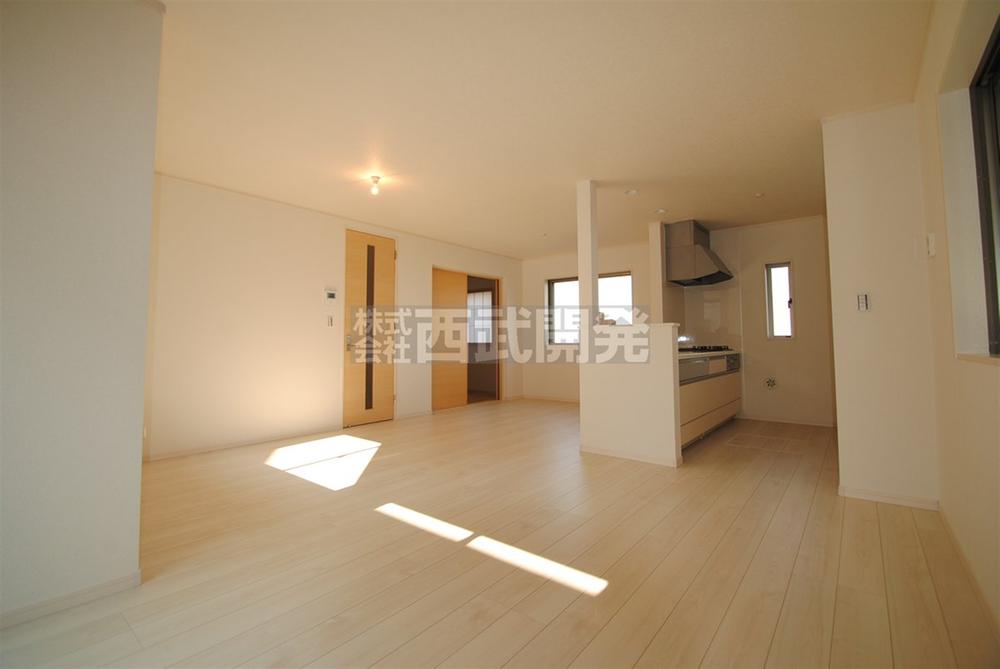 Living. Indoor (10 May 2013) Shooting 1 Building