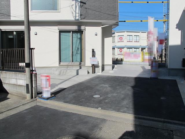 Local photos, including front road