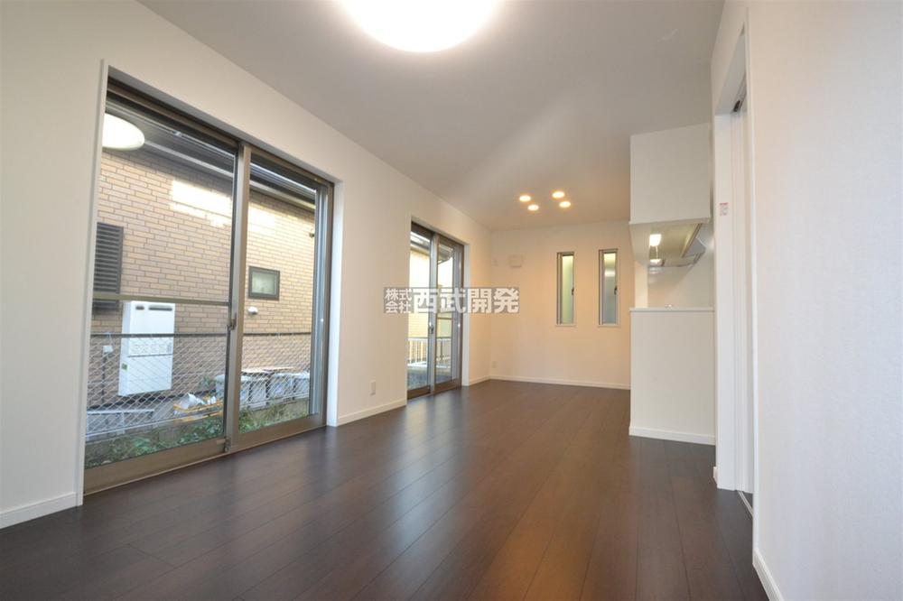 Living. Indoor (11 May 2013) Shooting