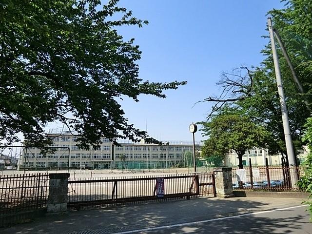 Junior high school. Iruma 1100m until junior high school
