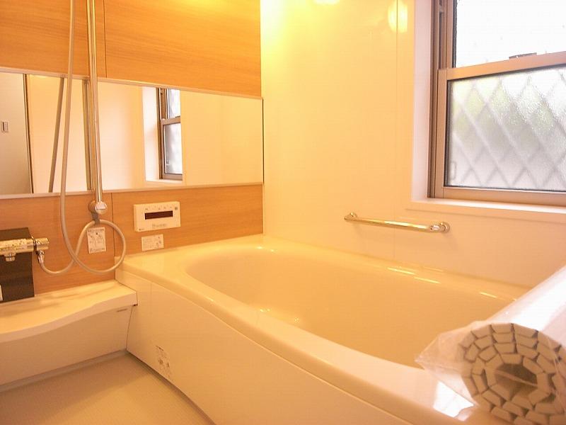 Bathroom. Indoor (June 2013) Shooting