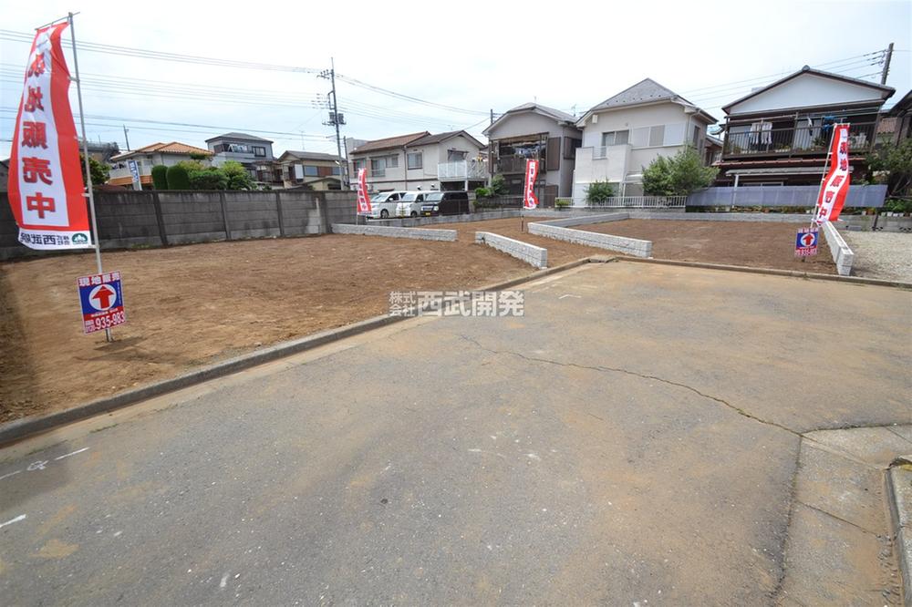 Local photos, including front road. Local (July 2013) Shooting