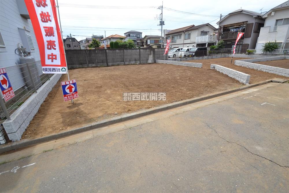 Local photos, including front road. Local No. 1 place (July 2013) Shooting