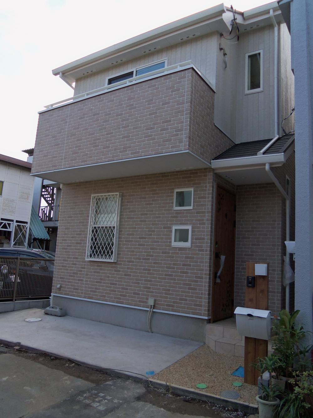 Local appearance photo