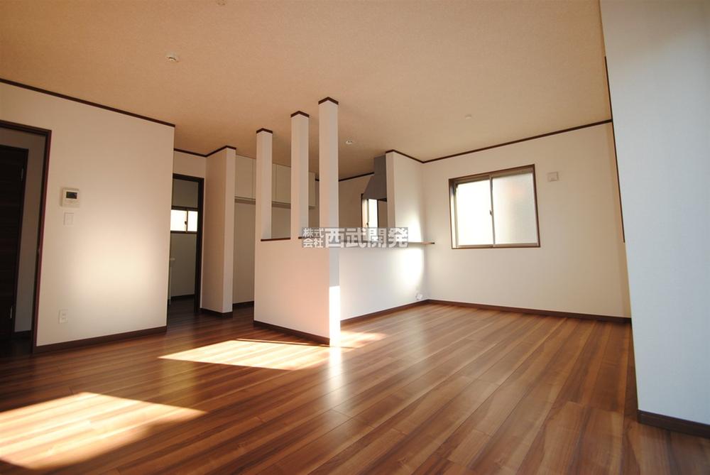 Living. Indoor (12 May 2013) Shooting