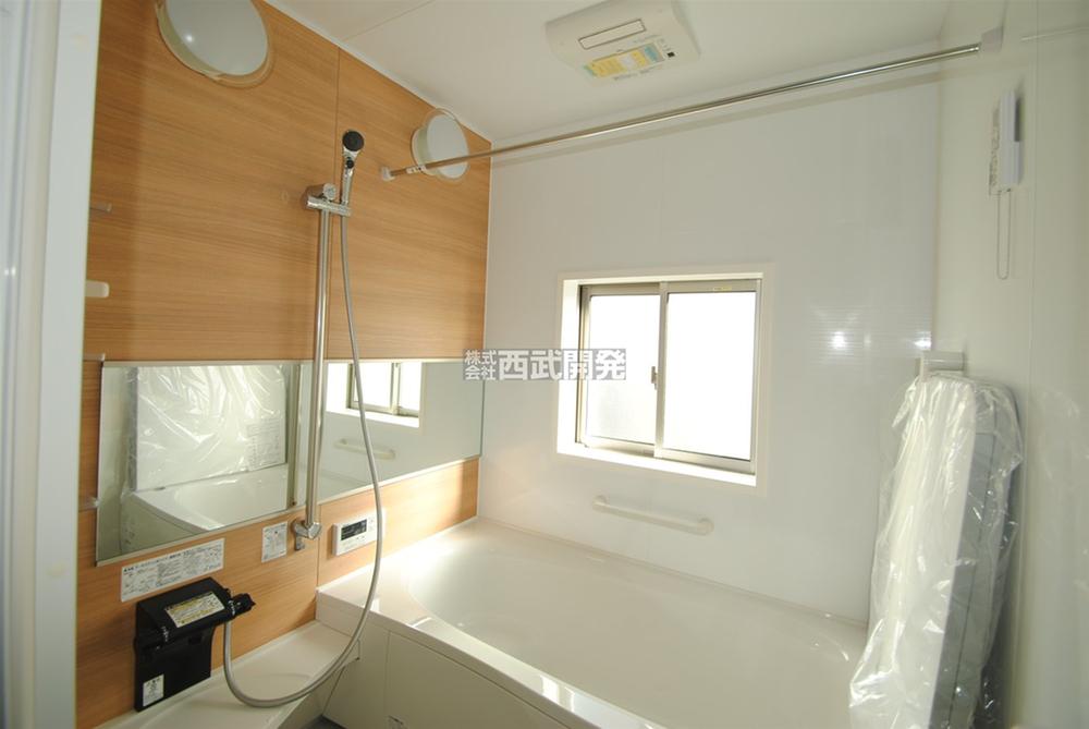 Bathroom. Indoor (12 May 2013) Shooting