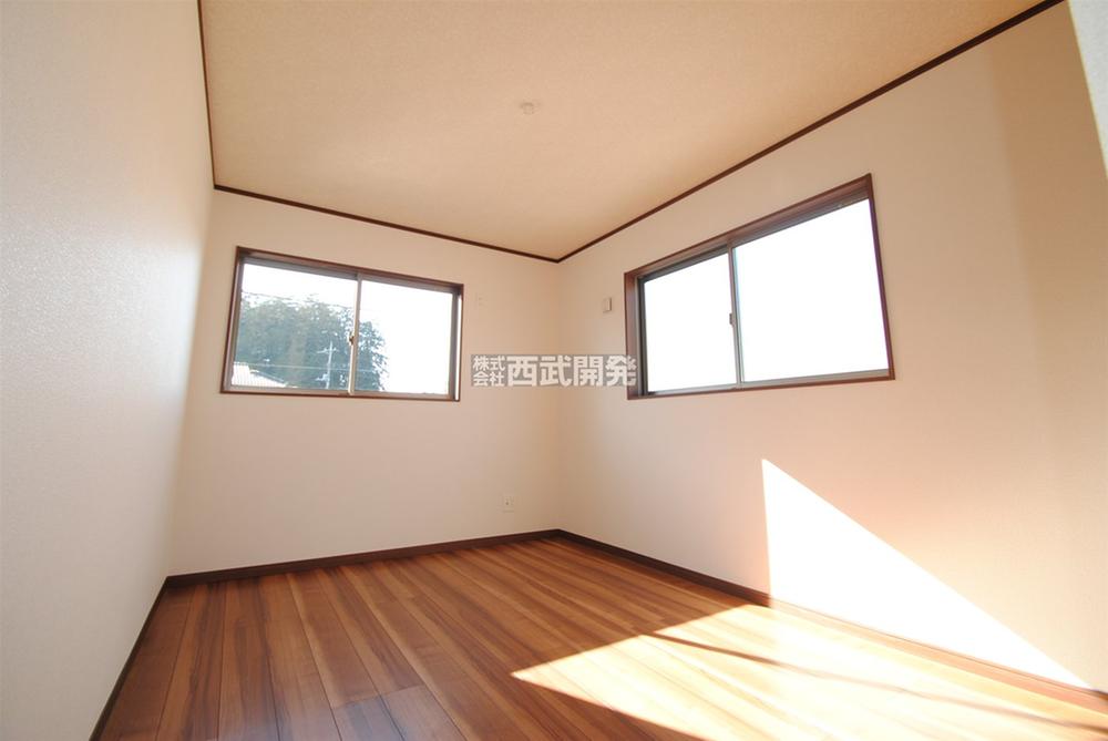 Non-living room. Indoor (12 May 2013) Shooting