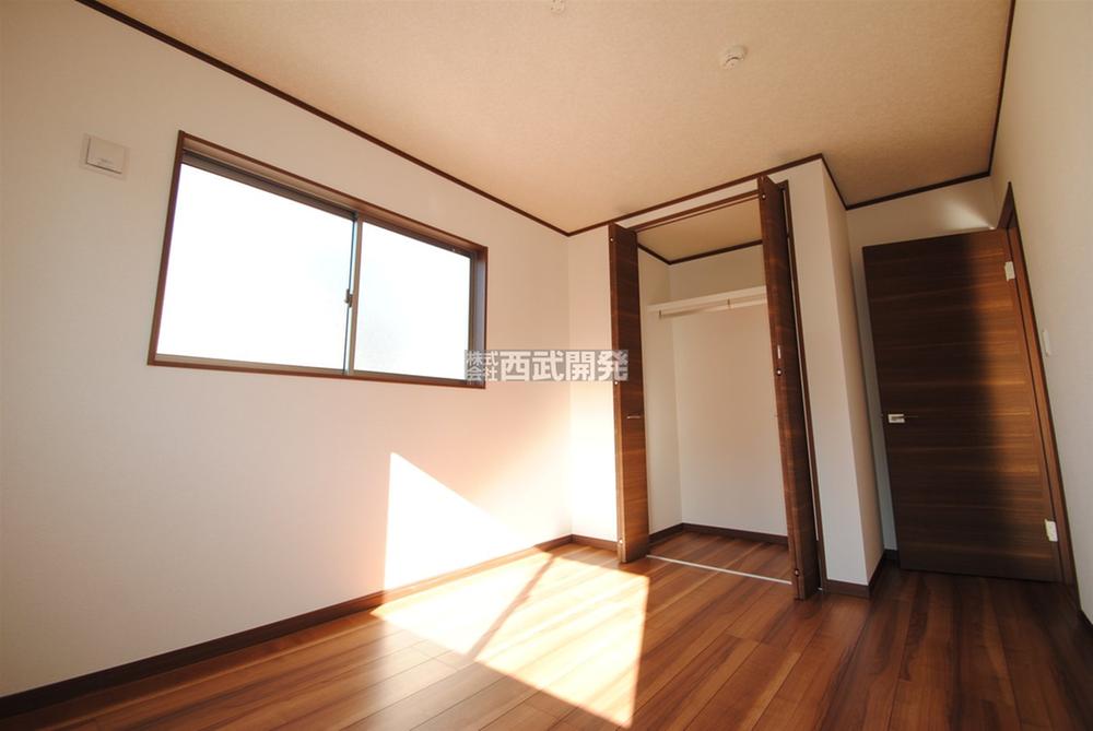 Non-living room. Indoor (12 May 2013) Shooting