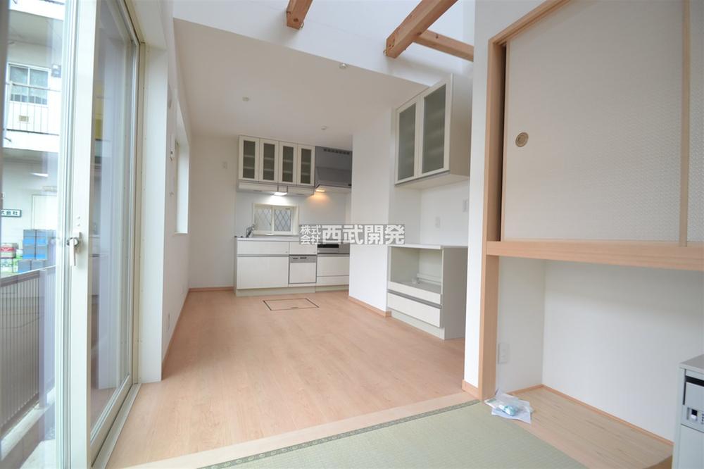 Living. Indoor (10 May 2013) Shooting