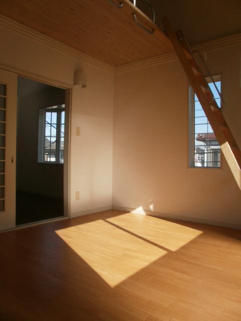 Other room space. room