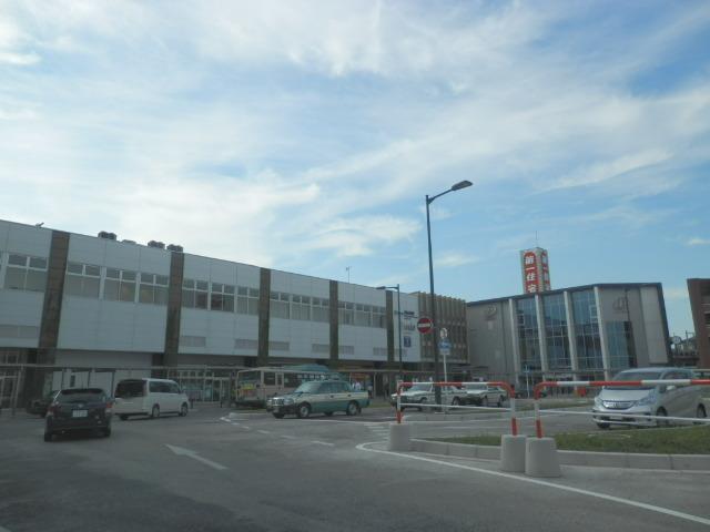 Supermarket. 684m until Seiyu Sayama Ekimae