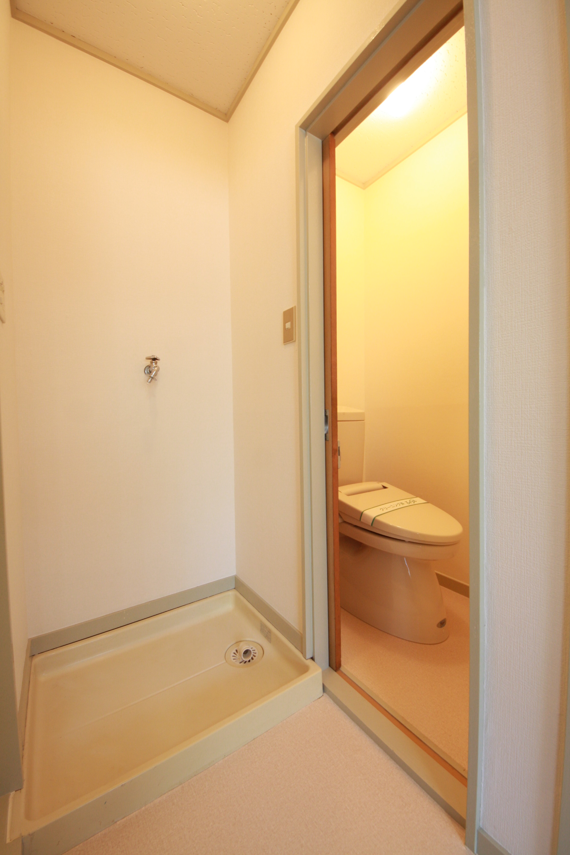 Toilet. 101 changes to heating toilet seat! ! 