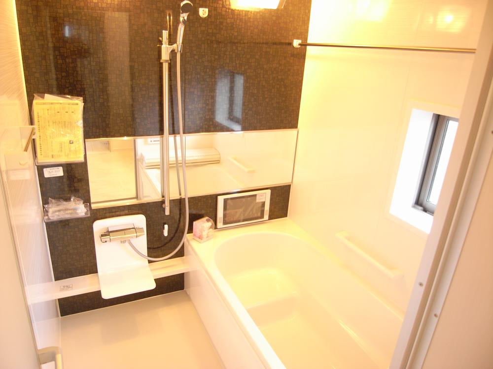 Bathroom. Indoor (11 May 2013) Shooting