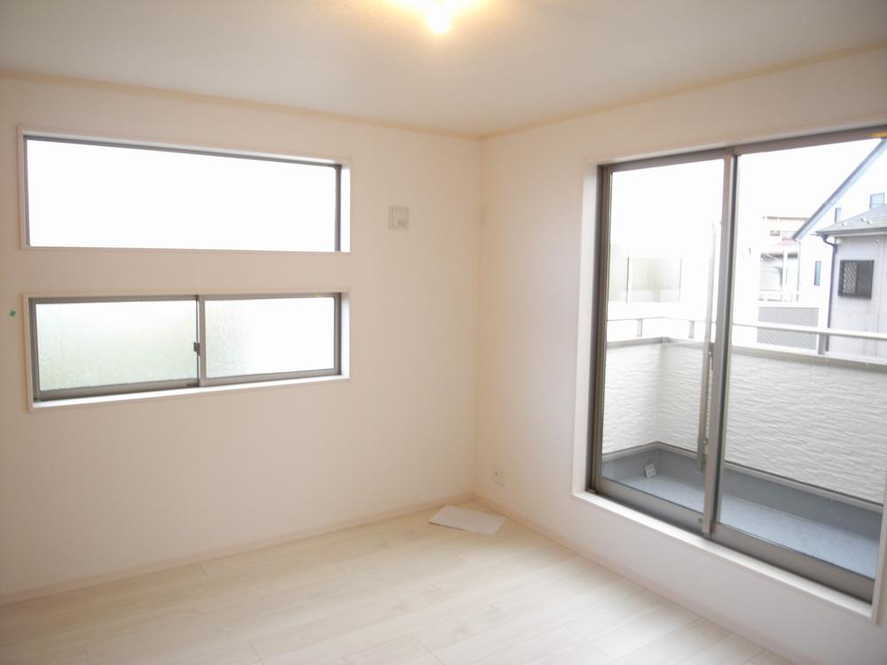 Non-living room. Indoor (11 May 2013) Shooting