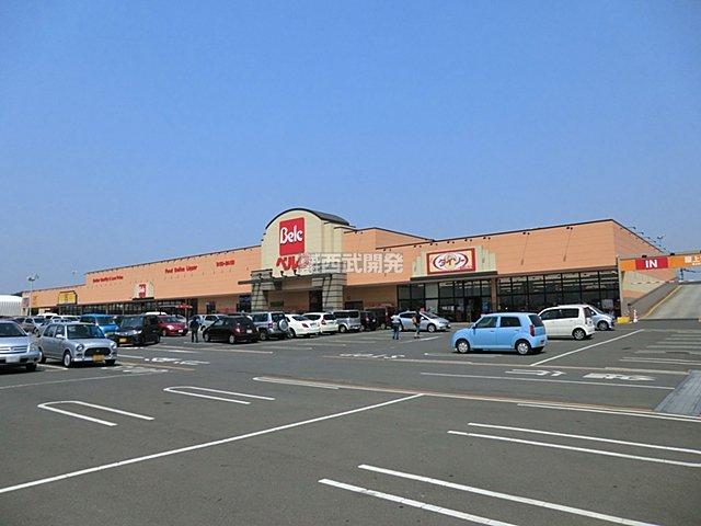 Shopping centre. 1200m to Vesta Sayama