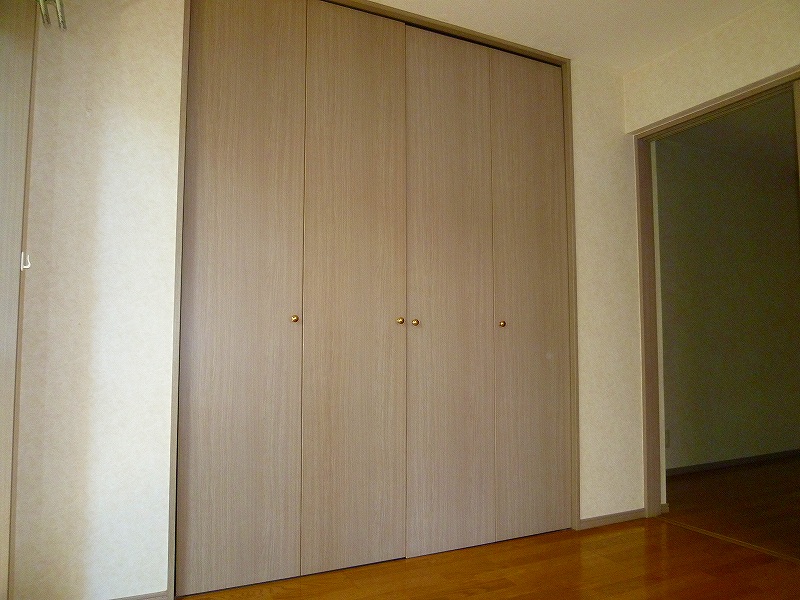 Living and room. Receipt