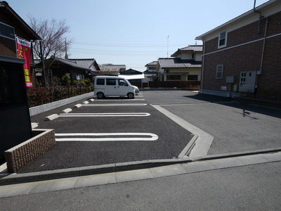 Parking lot. Thank-site parking