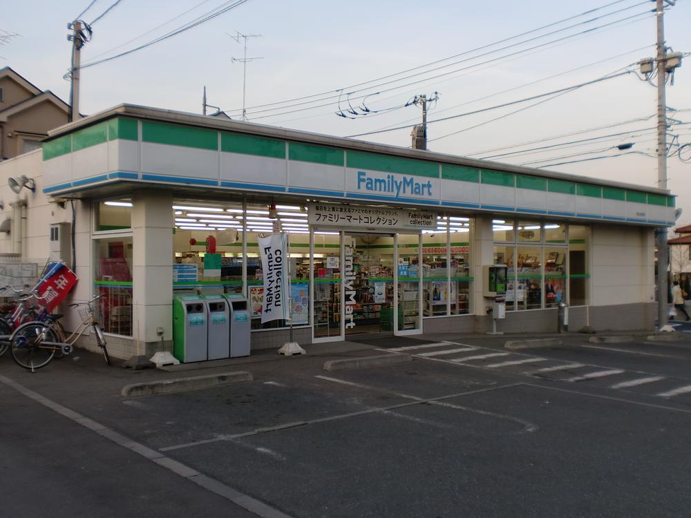 Convenience store. FamilyMart Sayamadai to the south shop 329m