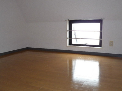 Other room space. loft