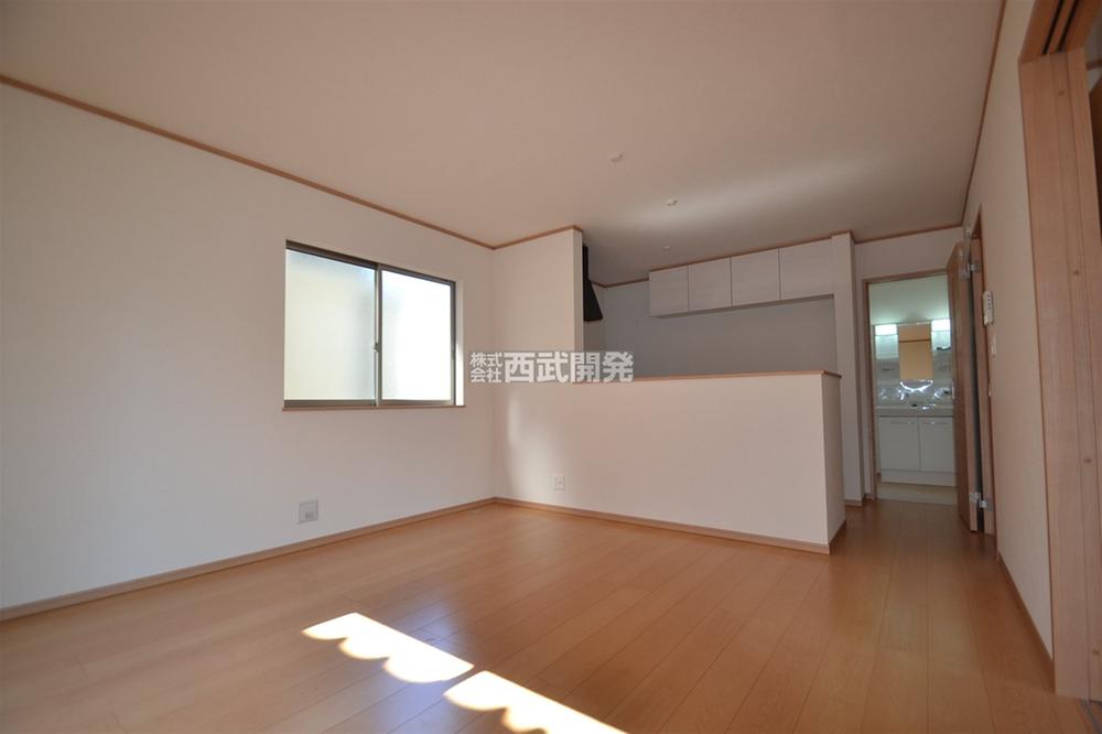 Living. Indoor (10 May 2013) Shooting Building 2