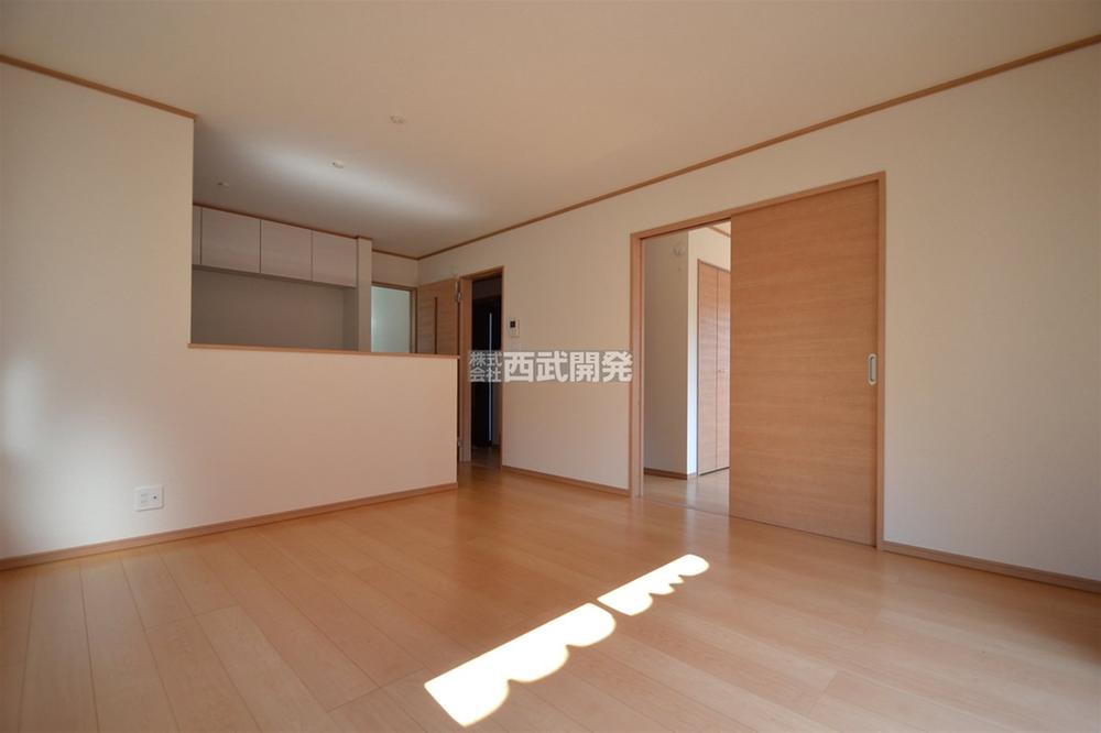 Living. Indoor (10 May 2013) Shooting Building 2