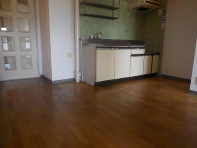 Kitchen. 6 Pledge of is DK. Gasukitchin is installed Allowed.