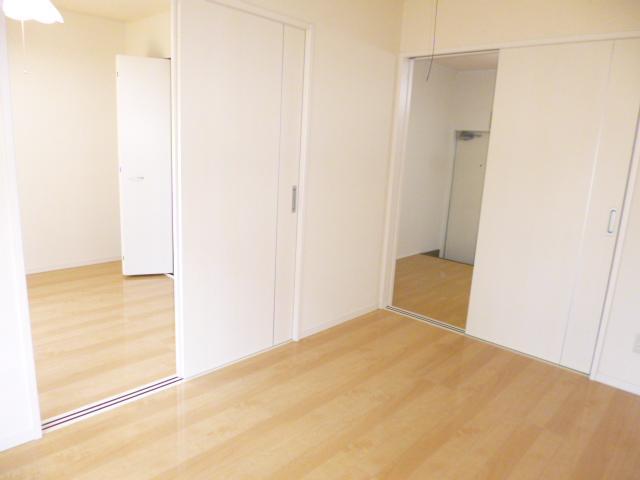 Other room space. Other