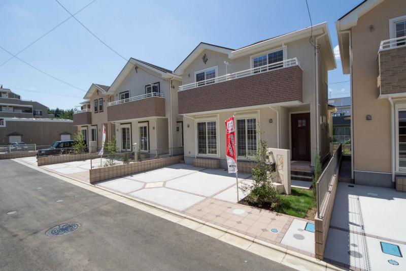 Building plan example (exterior photos). Building plan example ・ Building area 91.49 sq m