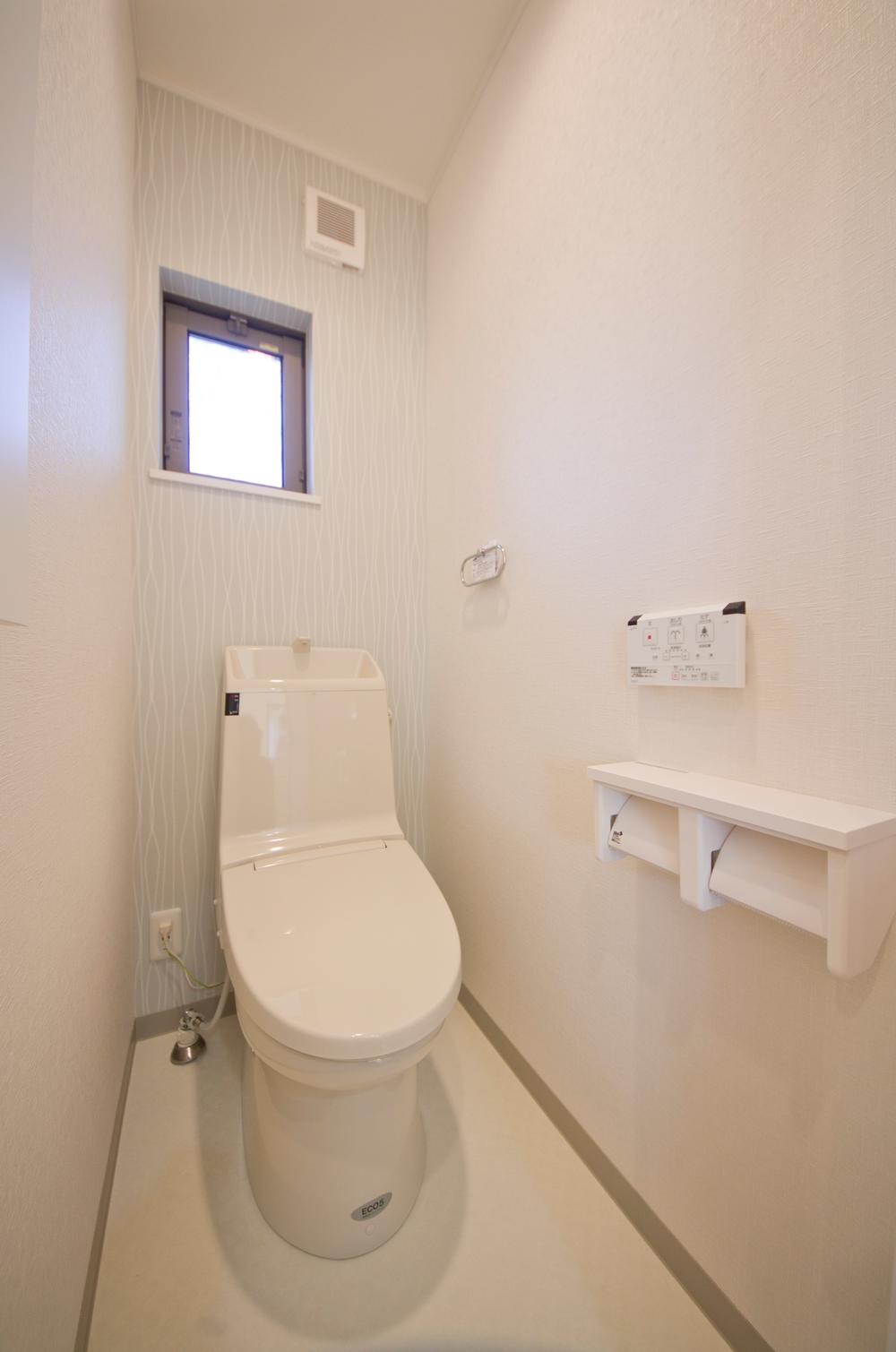 Building plan example (introspection photo). Toilet-friendly household super water-saving type. 