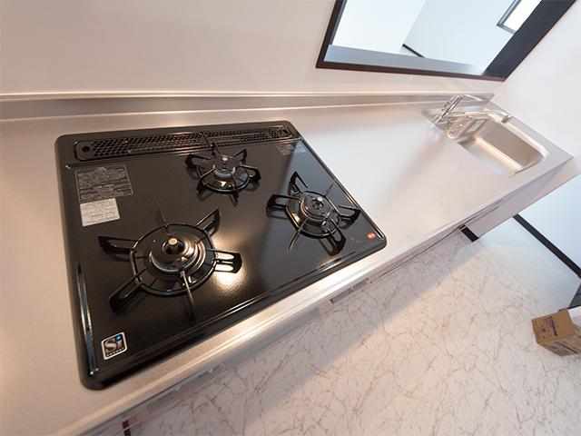 Kitchen. Indoor (10 May 2013) Shooting