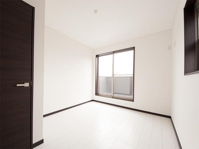 Non-living room. Indoor (10 May 2013) Shooting